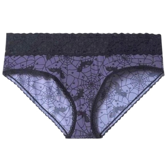 ❤️NWT VINTAGE TORRID PANTY BATS PRINT SEAMLESS MID-RISE HIPSTER - HALLOWEEN PLUS - Picture 1 of 11